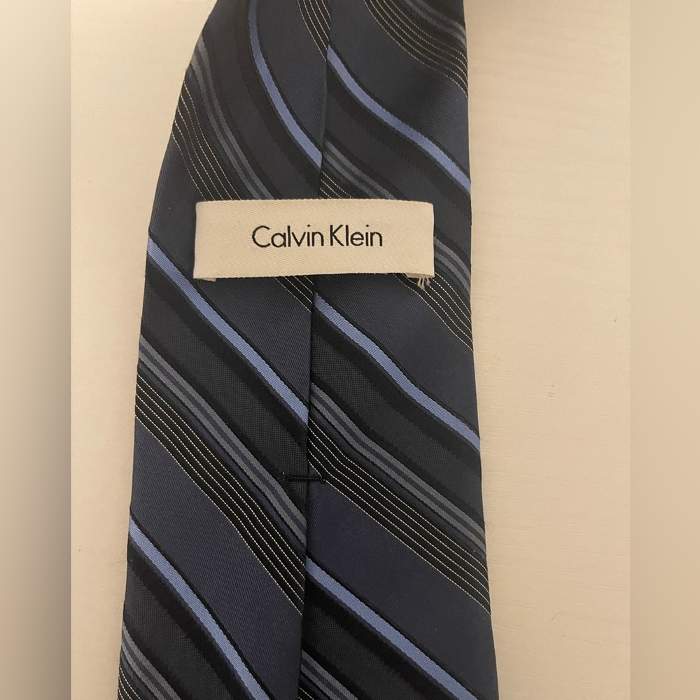 Calvin Klein Tie - Blue Stripes
